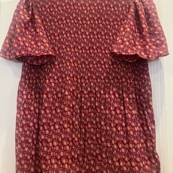 Max Studio short sleeve blouse Size Medium - Picture 4 of 4
